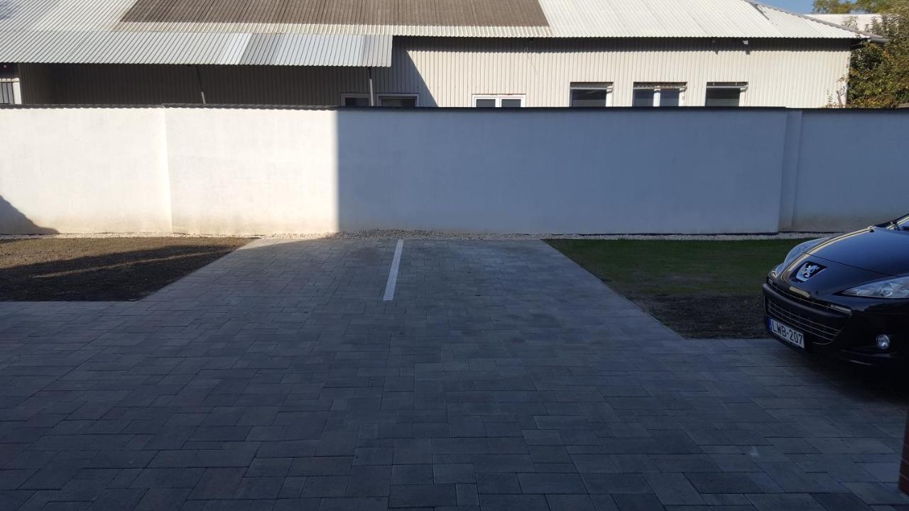 Apartament Moonshine Segedyn Zewnętrze zdjęcie